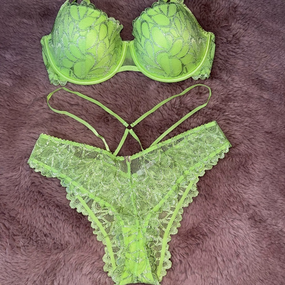 Savage X Fenty Lingerie Set